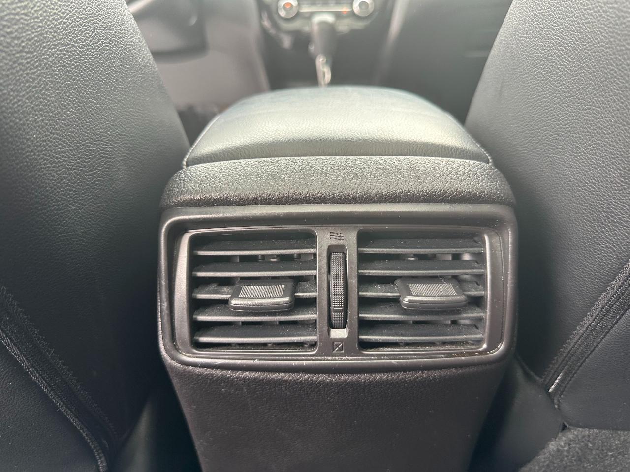 Nissan Rogue AWD 4dr SV 2016