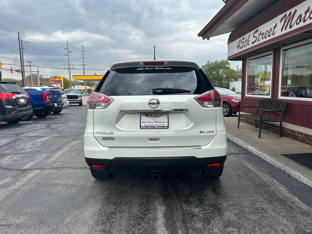 Nissan Rogue AWD 4dr SV 2016