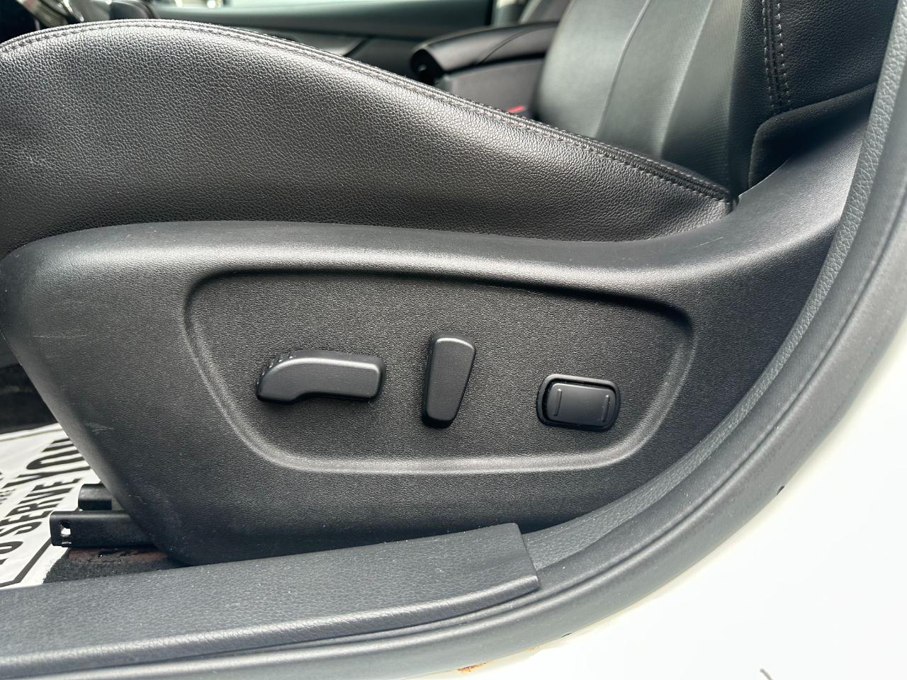 Nissan Rogue AWD 4dr SV 2016