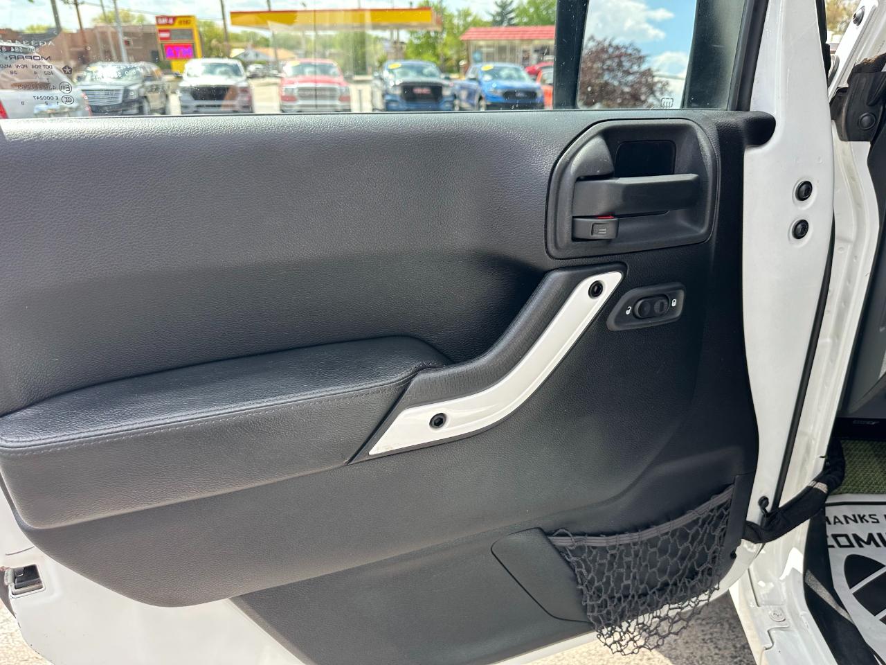 Jeep Wrangler Unlimited 4WD 4dr Wrangler X *Ltd Avail* 2015