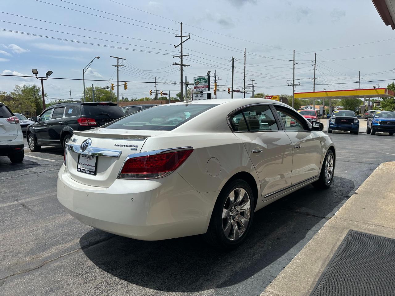 Buick LaCrosse 4dr Sdn CXL FWD 2011