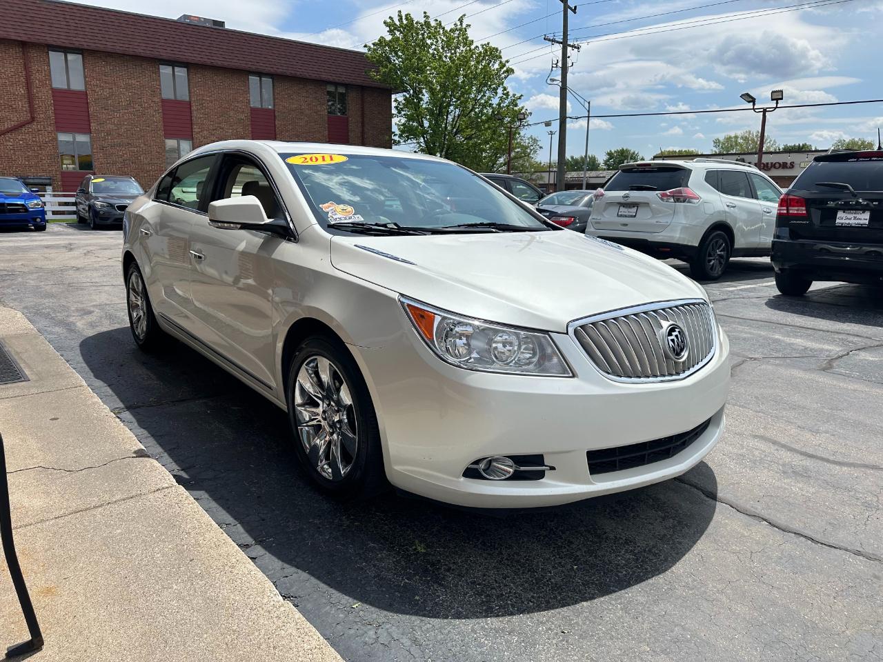 Buick LaCrosse 4dr Sdn CXL FWD 2011