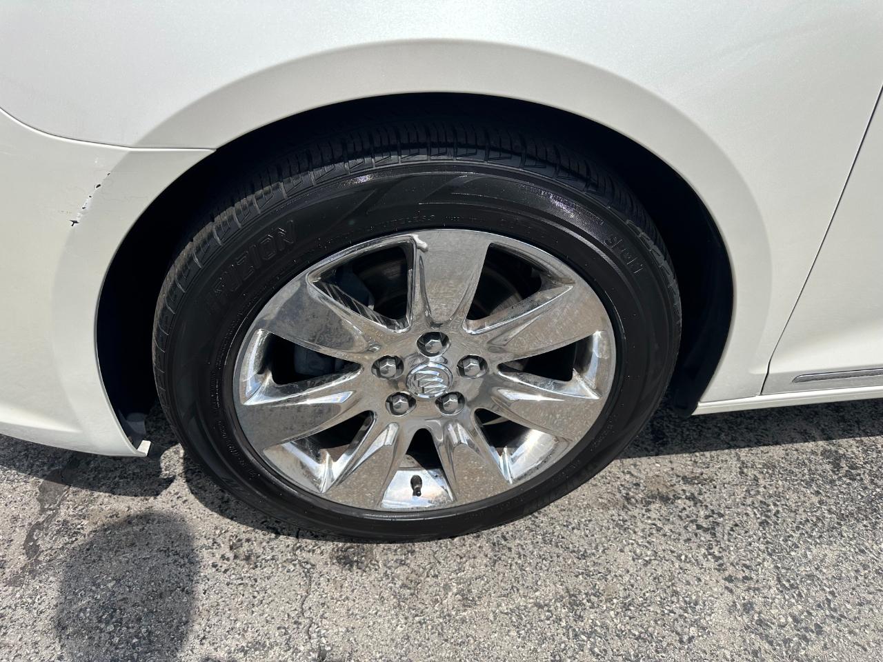 Buick LaCrosse 4dr Sdn CXL FWD 2011