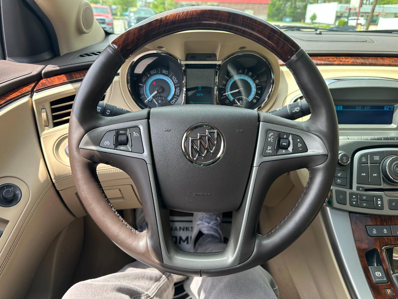 Buick LaCrosse 4dr Sdn CXL FWD 2011