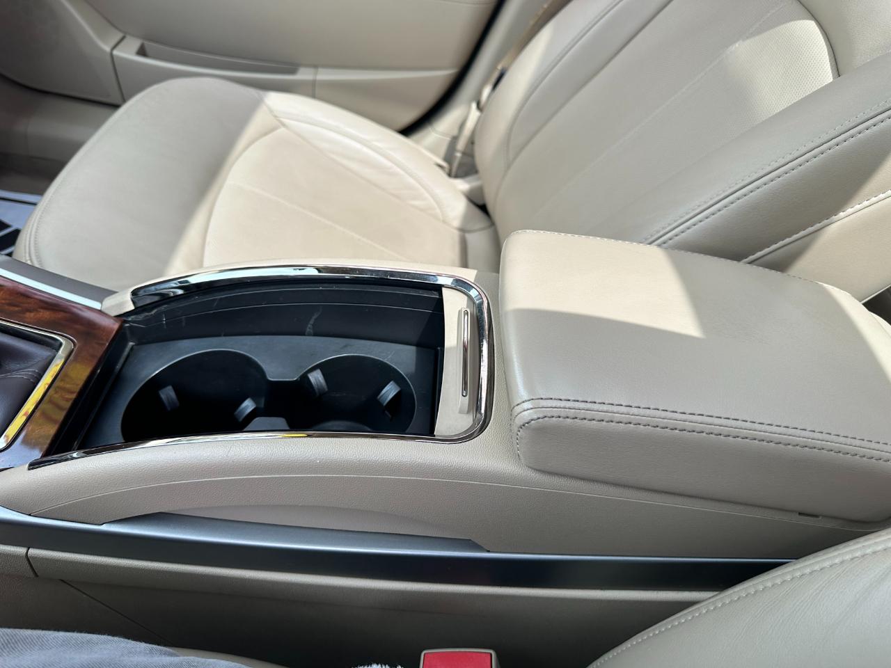 Buick LaCrosse 4dr Sdn CXL FWD 2011