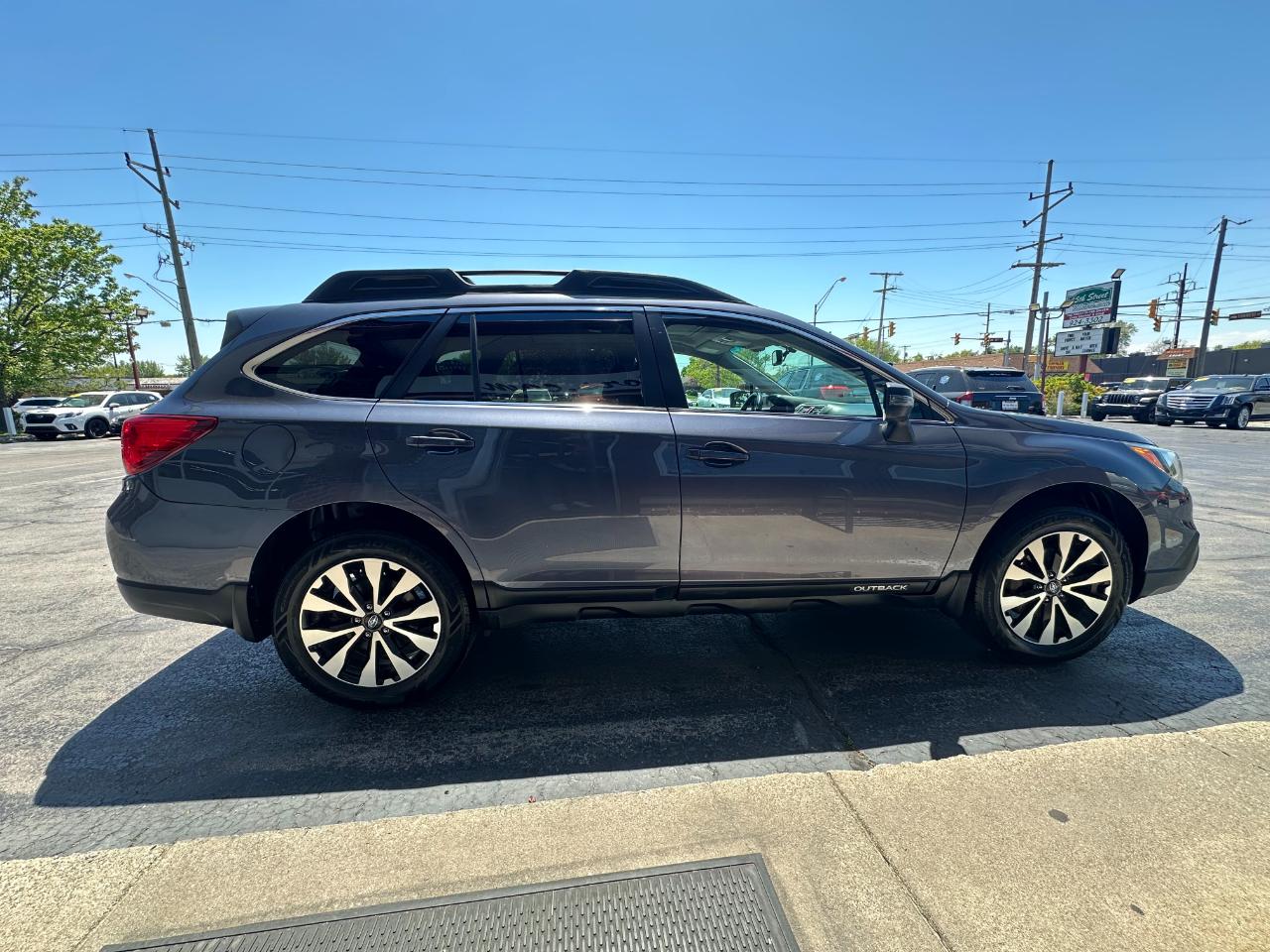Subaru Outback 4dr Wgn 2.5i Limited 2016