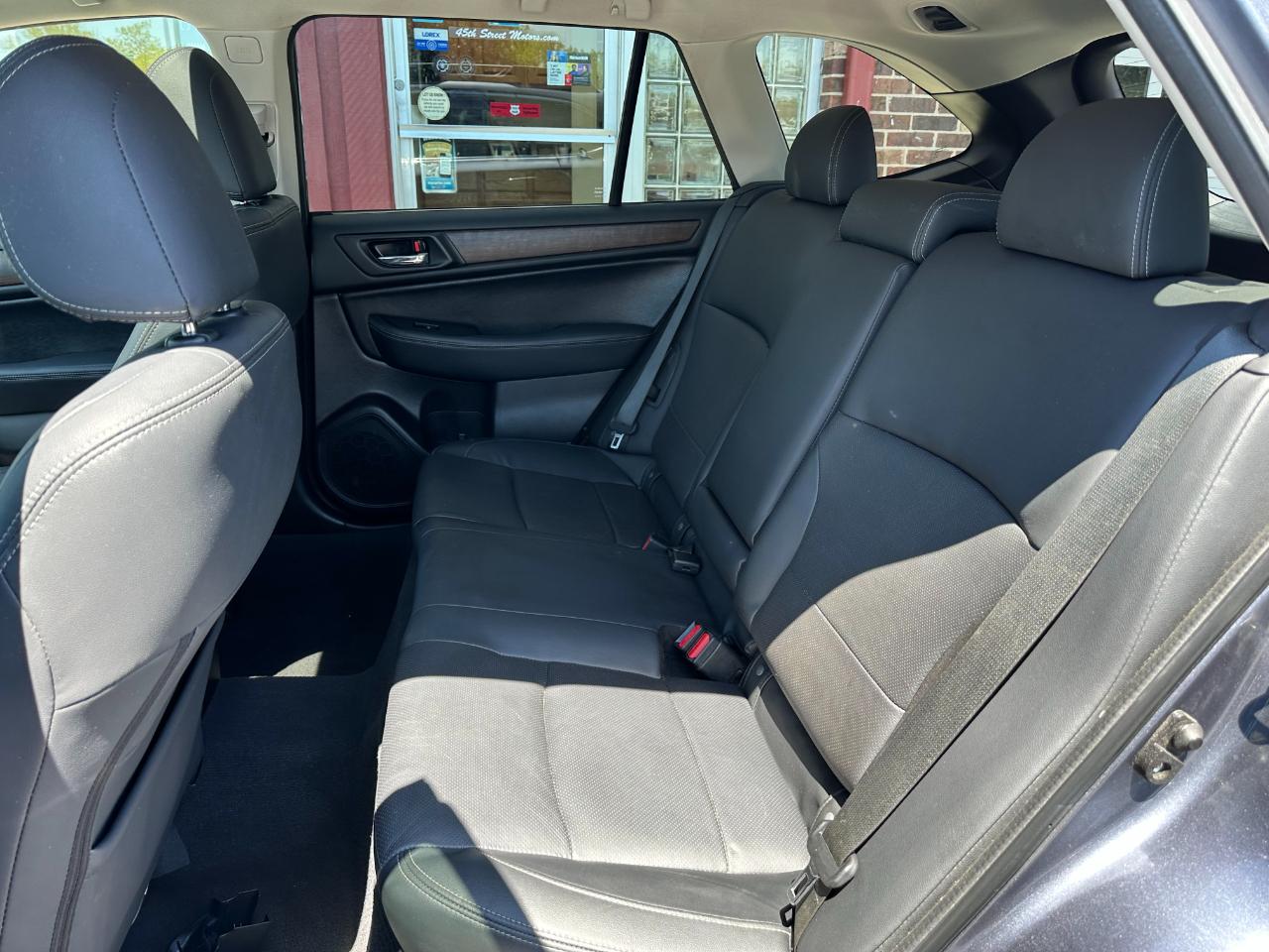 Subaru Outback 4dr Wgn 2.5i Limited 2016