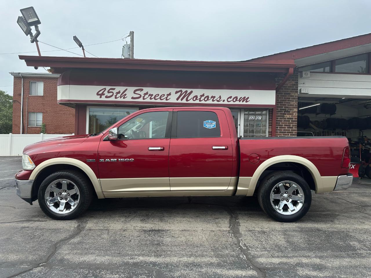 RAM 1500 2WD Crew Cab 140.5" Laramie 2011