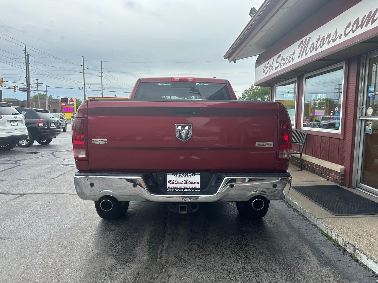RAM 1500 2WD Crew Cab 140.5" Laramie 2011