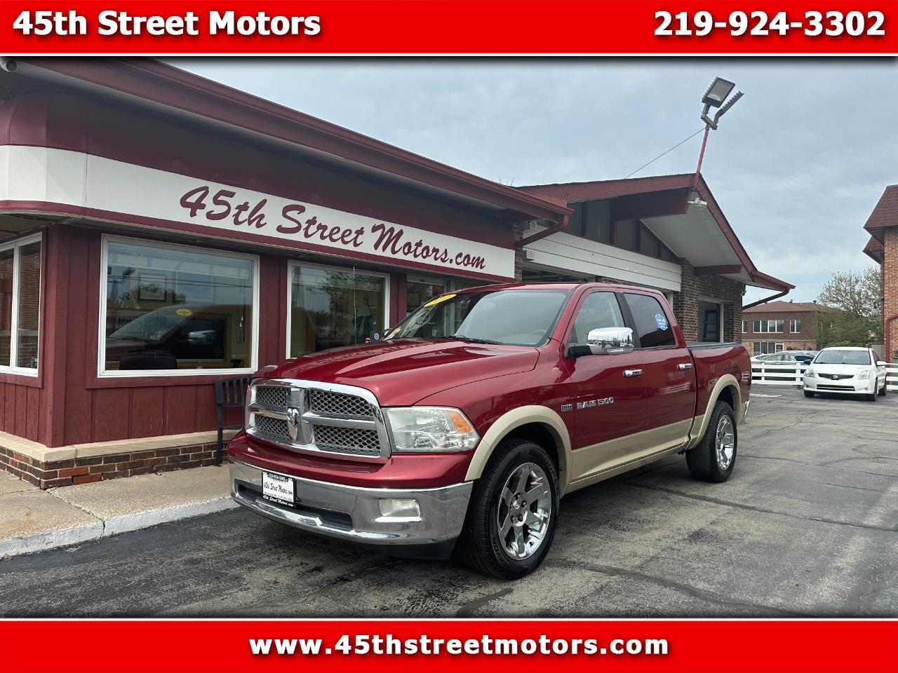 2011 RAM 1500 2WD Crew Cab 140.5" Laramie
