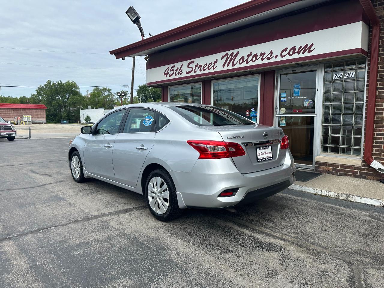 Nissan Sentra S CVT 2017