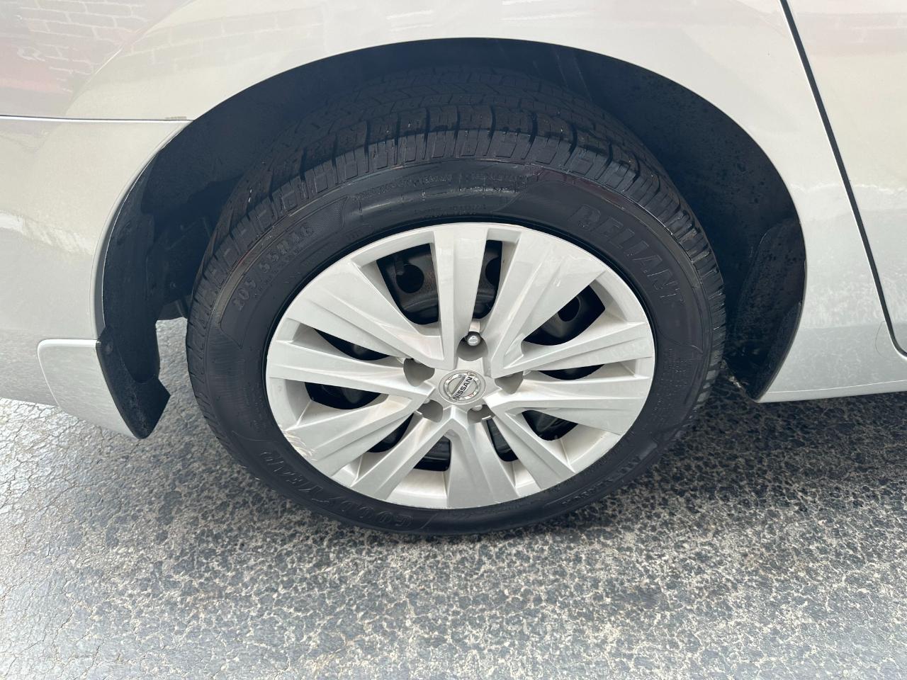 Nissan Sentra S CVT 2017