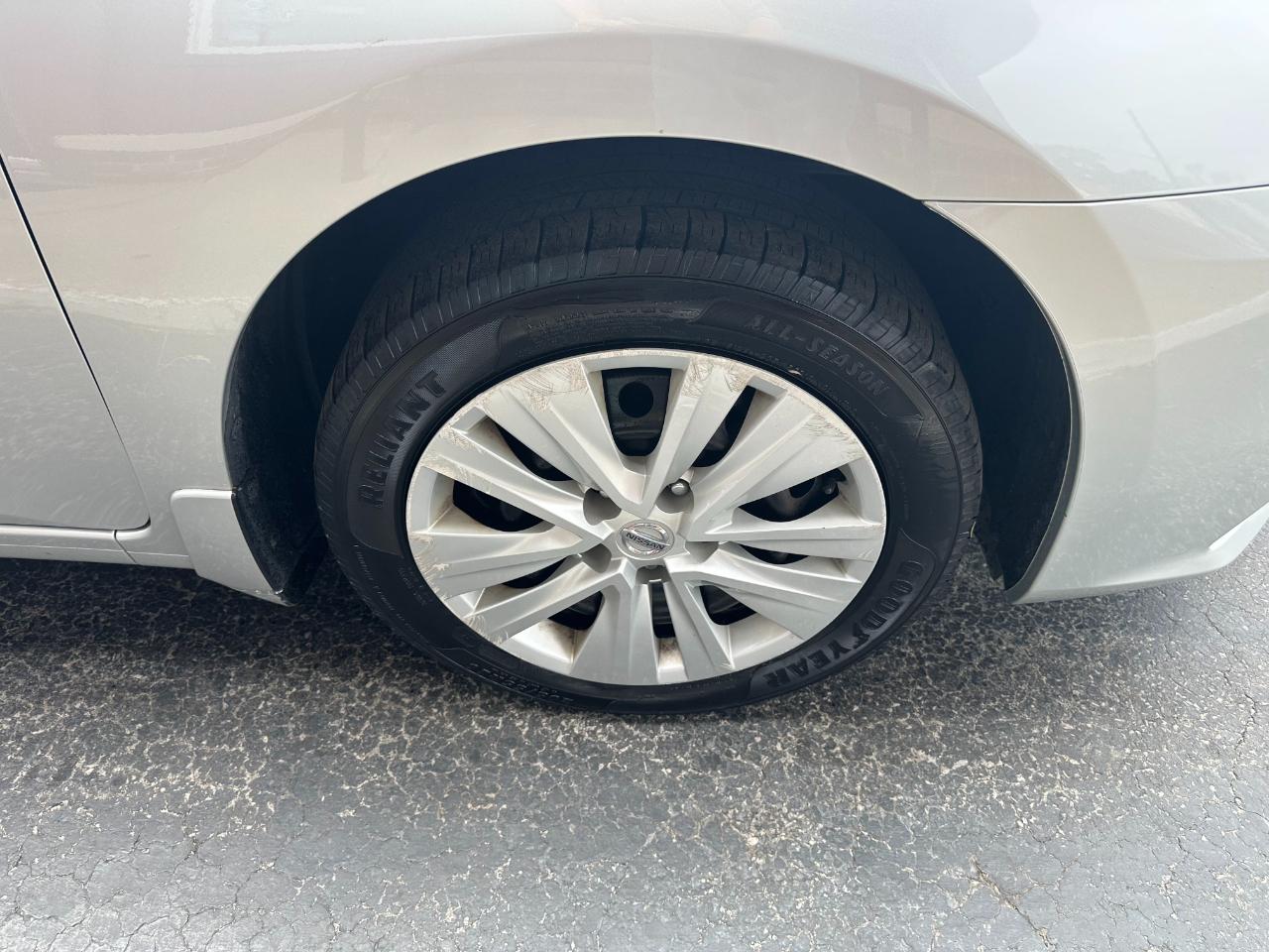 Nissan Sentra S CVT 2017