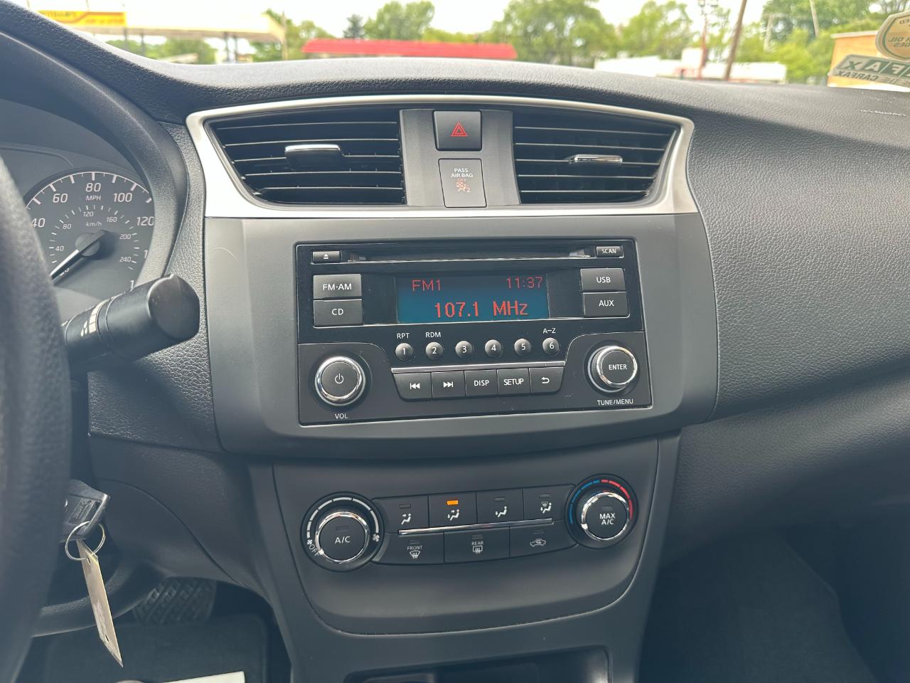 Nissan Sentra S CVT 2017