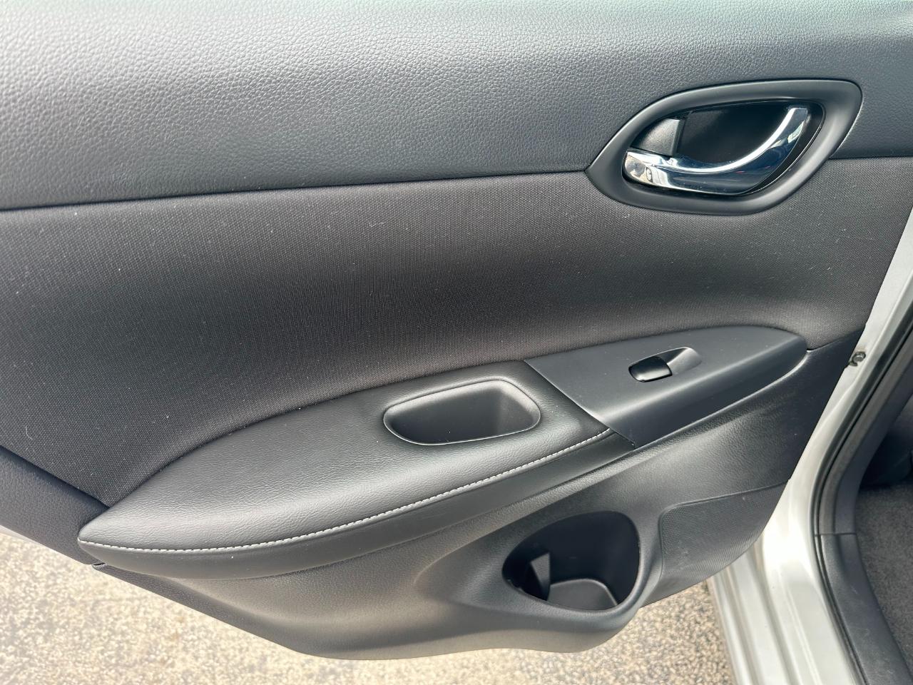 Nissan Sentra S CVT 2017