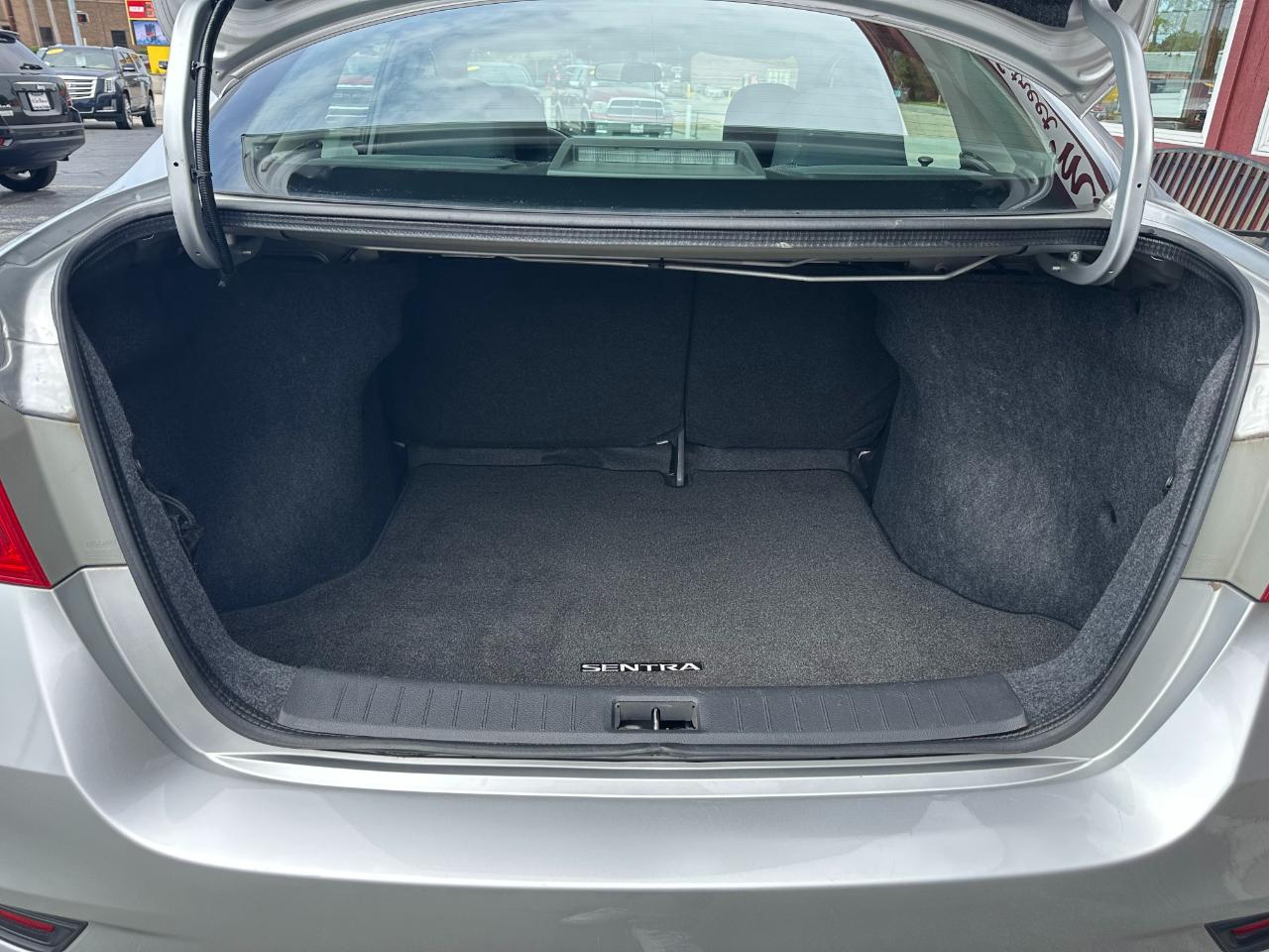 Nissan Sentra S CVT 2017