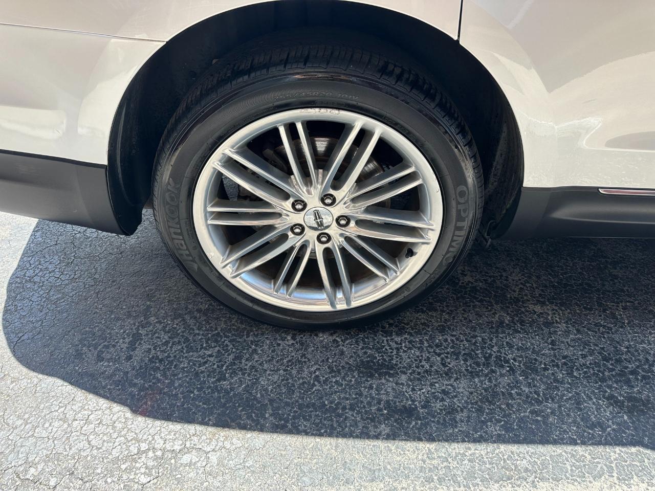 Lincoln MKT 3.5L AWD Elite 2017