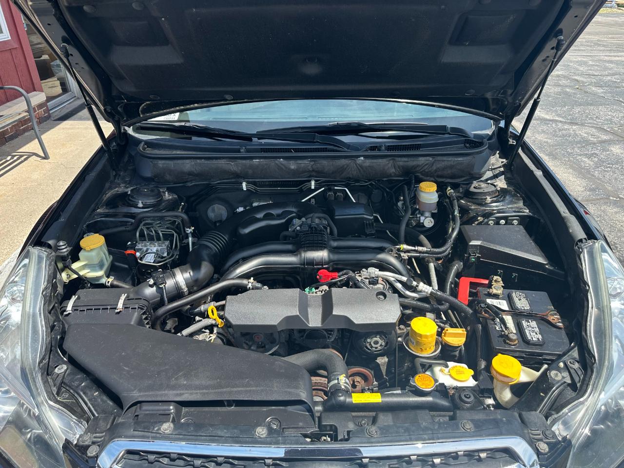Subaru Legacy 4dr Sdn H4 Auto 2.5i Premium 2014