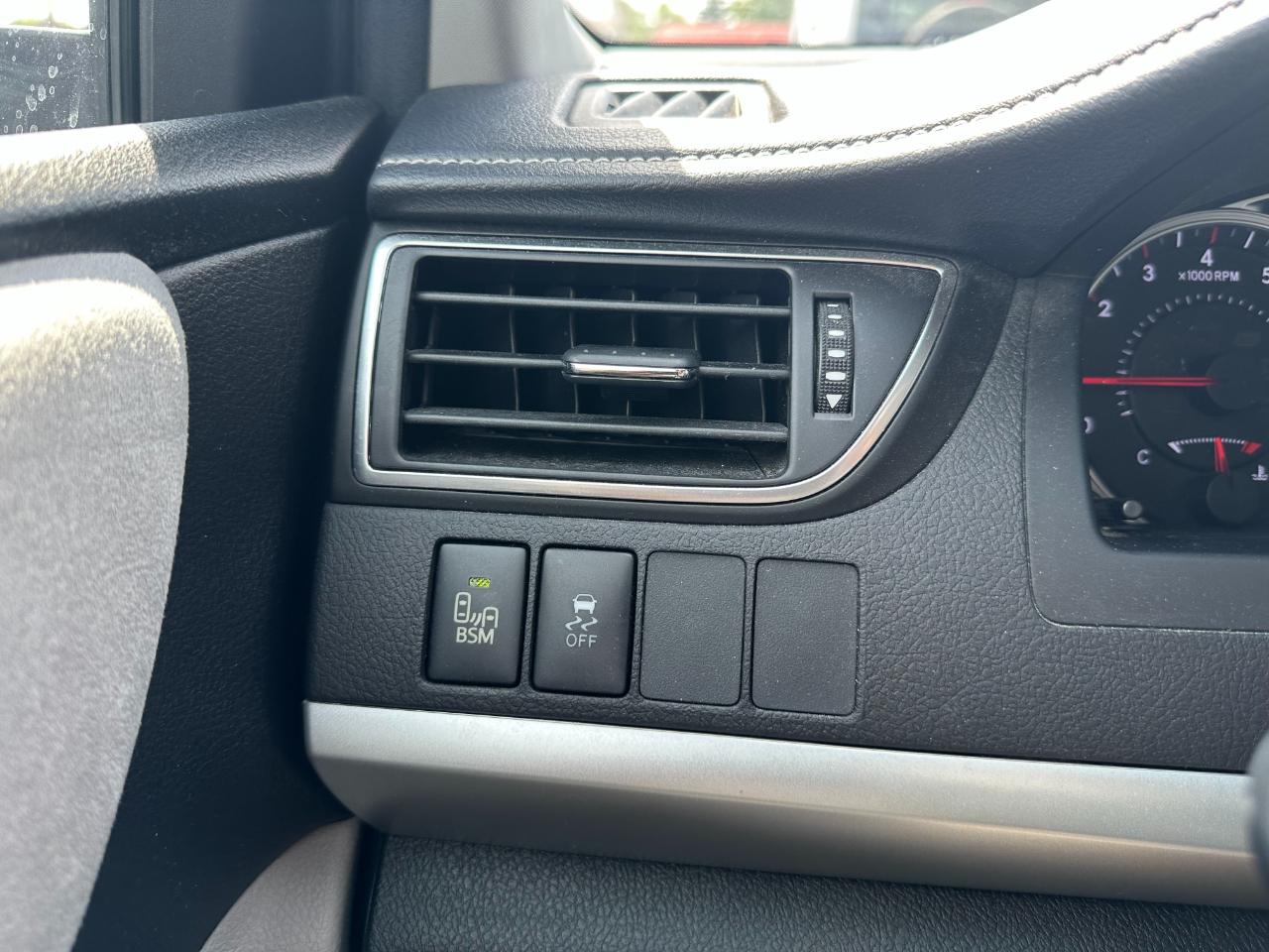 Toyota Camry XSE Auto (Natl) 2017