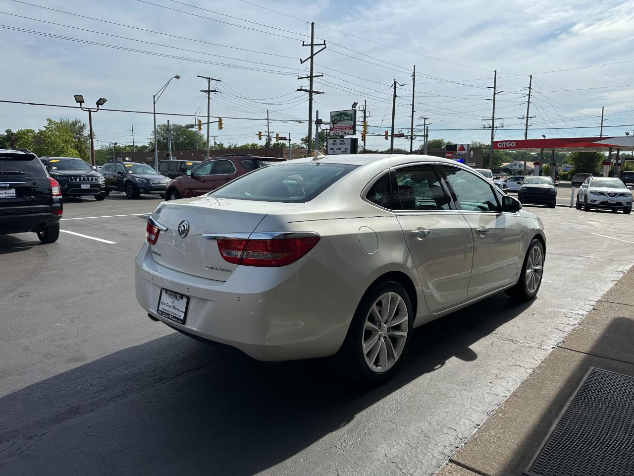 Buick Verano 4dr Sdn Leather Group 2013