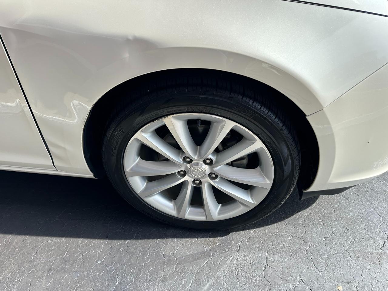 Buick Verano 4dr Sdn Leather Group 2013
