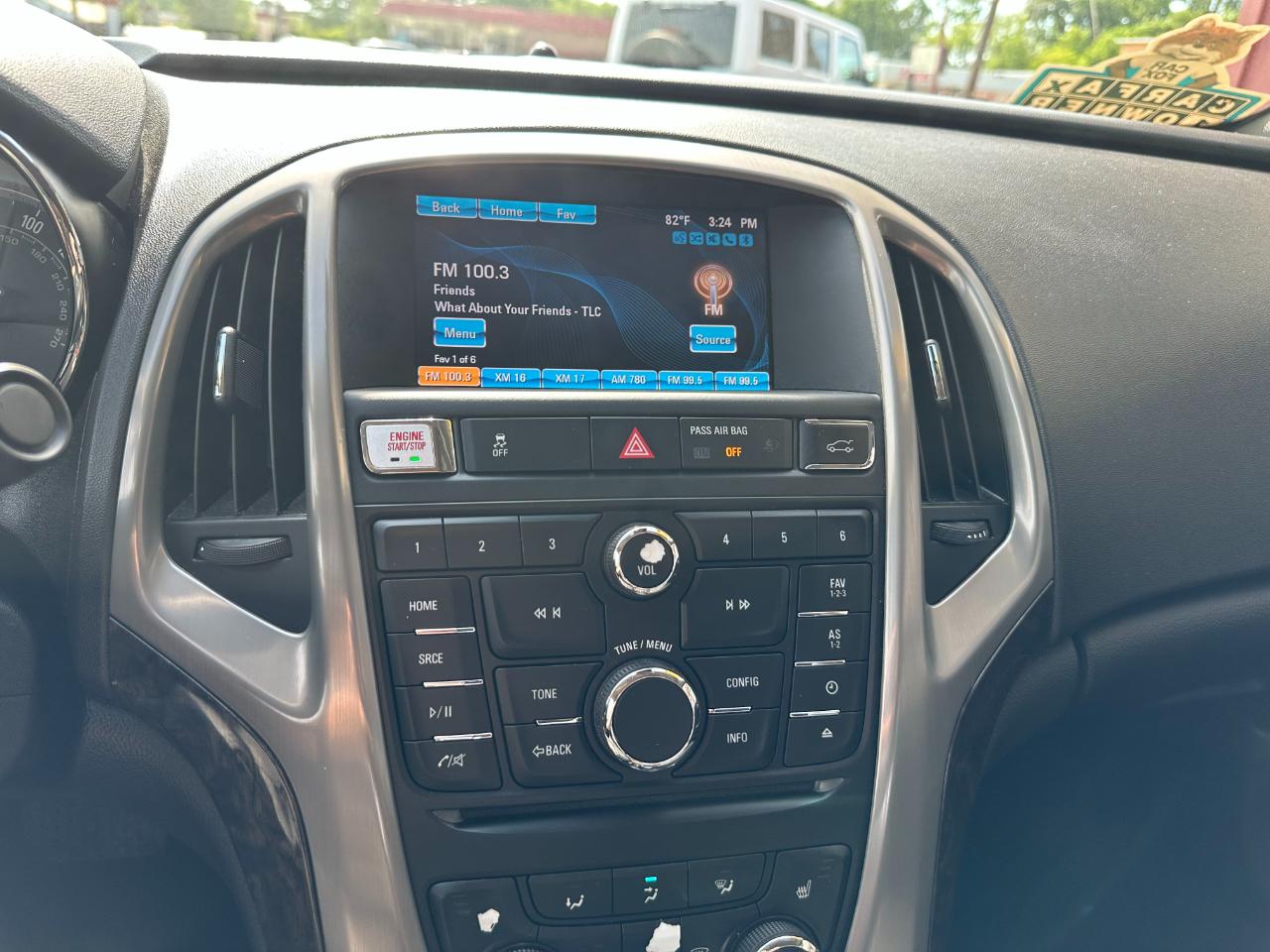 Buick Verano 4dr Sdn Leather Group 2013