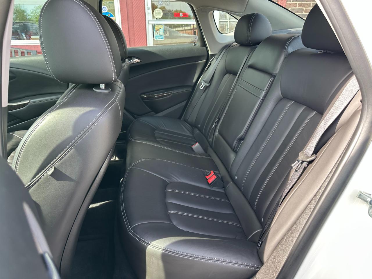 Buick Verano 4dr Sdn Leather Group 2013