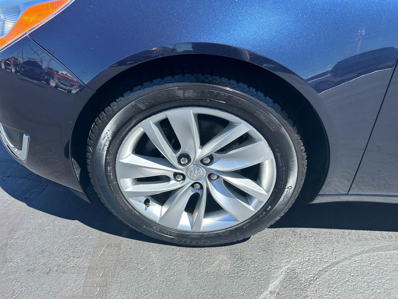 Buick Regal 4dr Sdn Turbo FWD 2016