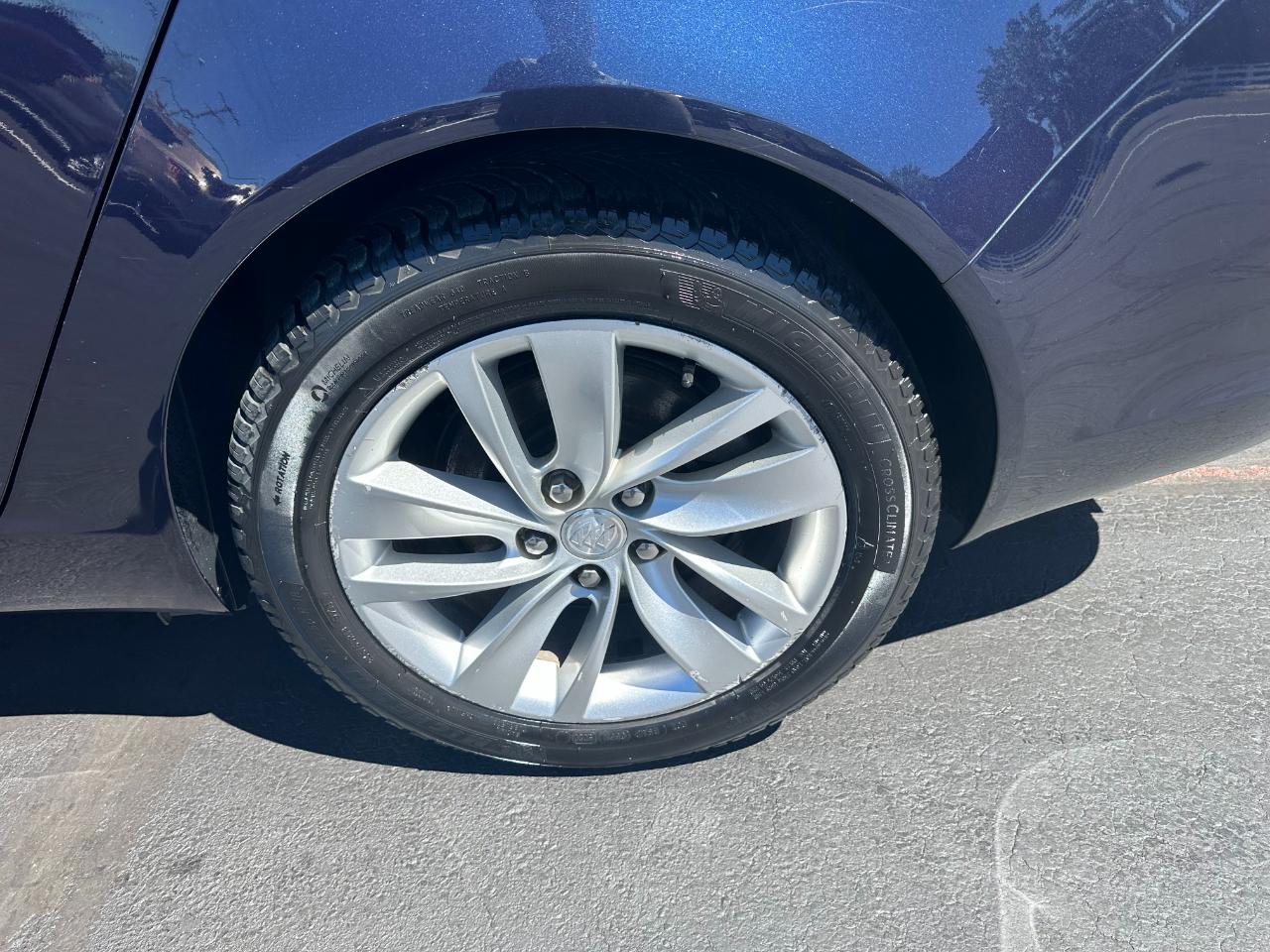 Buick Regal 4dr Sdn Turbo FWD 2016