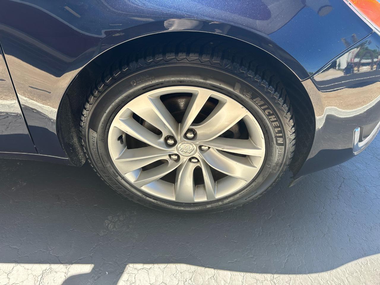 Buick Regal 4dr Sdn Turbo FWD 2016
