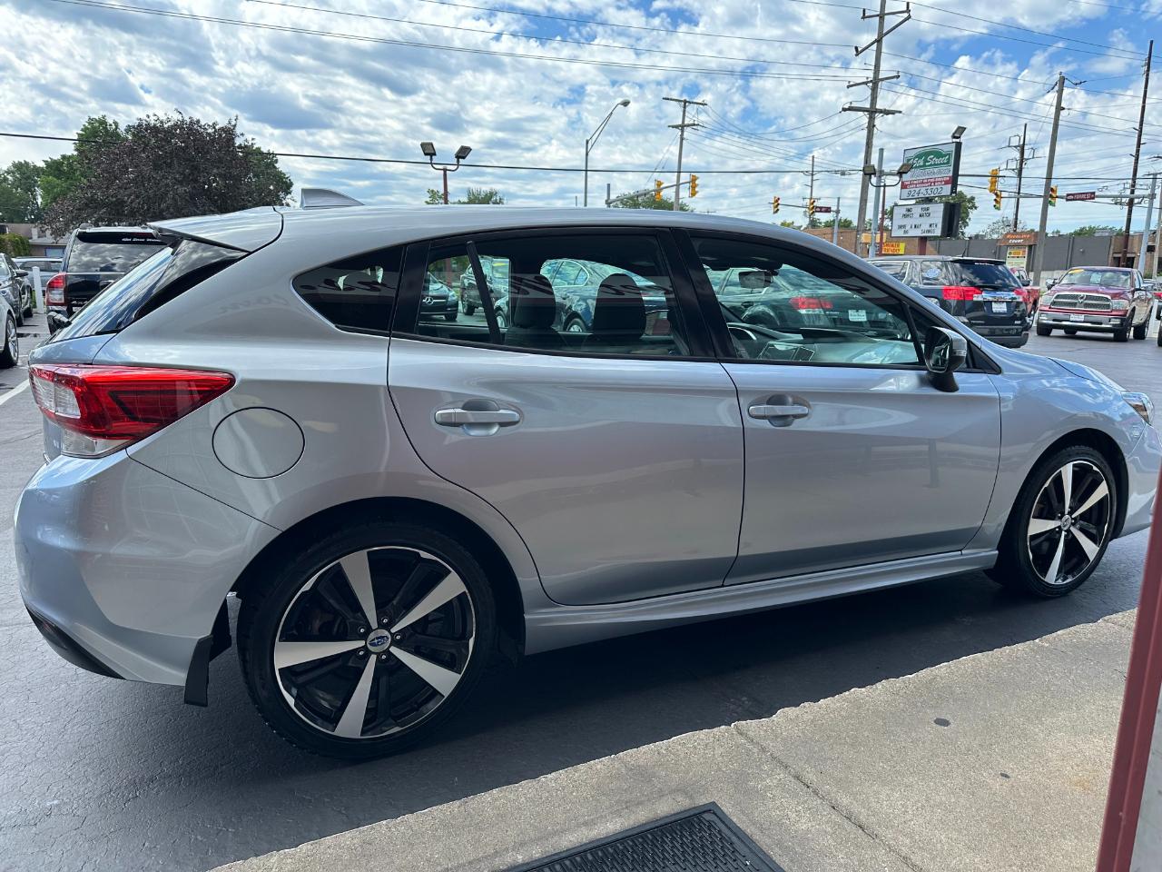 Subaru Impreza 2.0i Sport 5-door CVT 2017