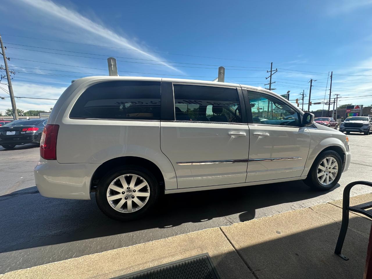 Chrysler Town & Country 4dr Wgn Touring 2014