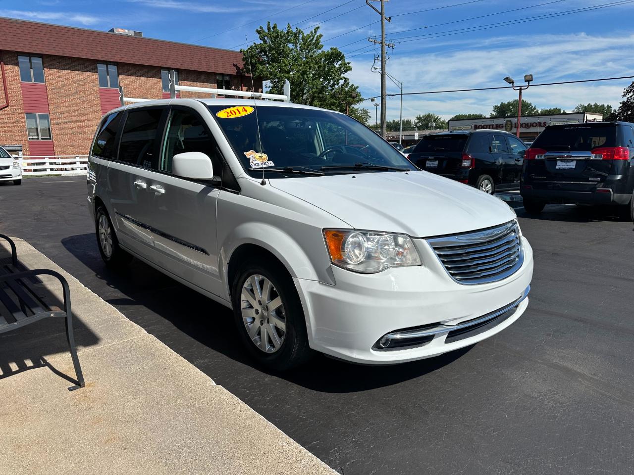 Chrysler Town & Country 4dr Wgn Touring 2014