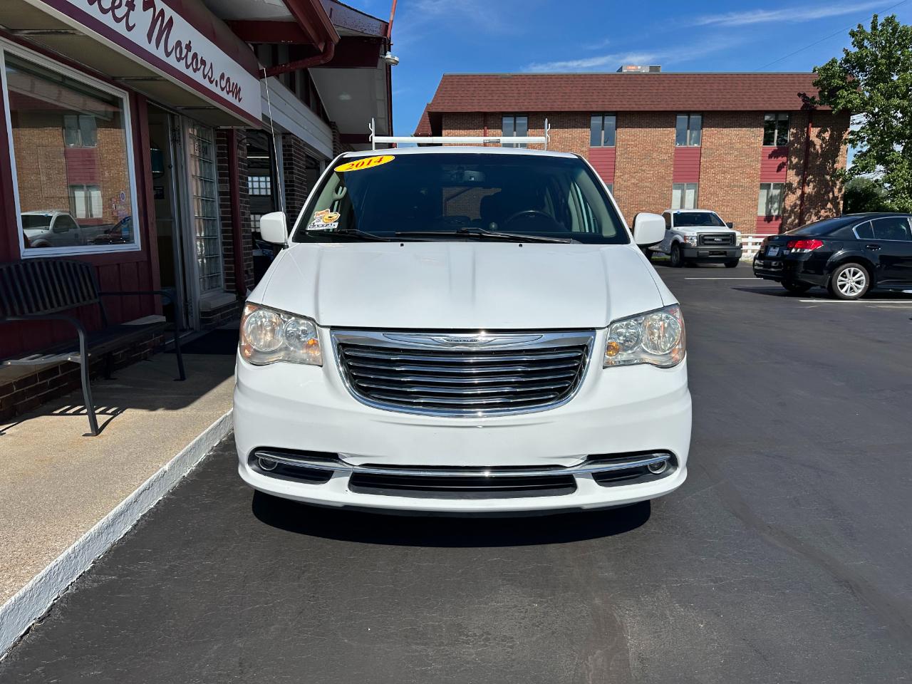 Chrysler Town & Country 4dr Wgn Touring 2014