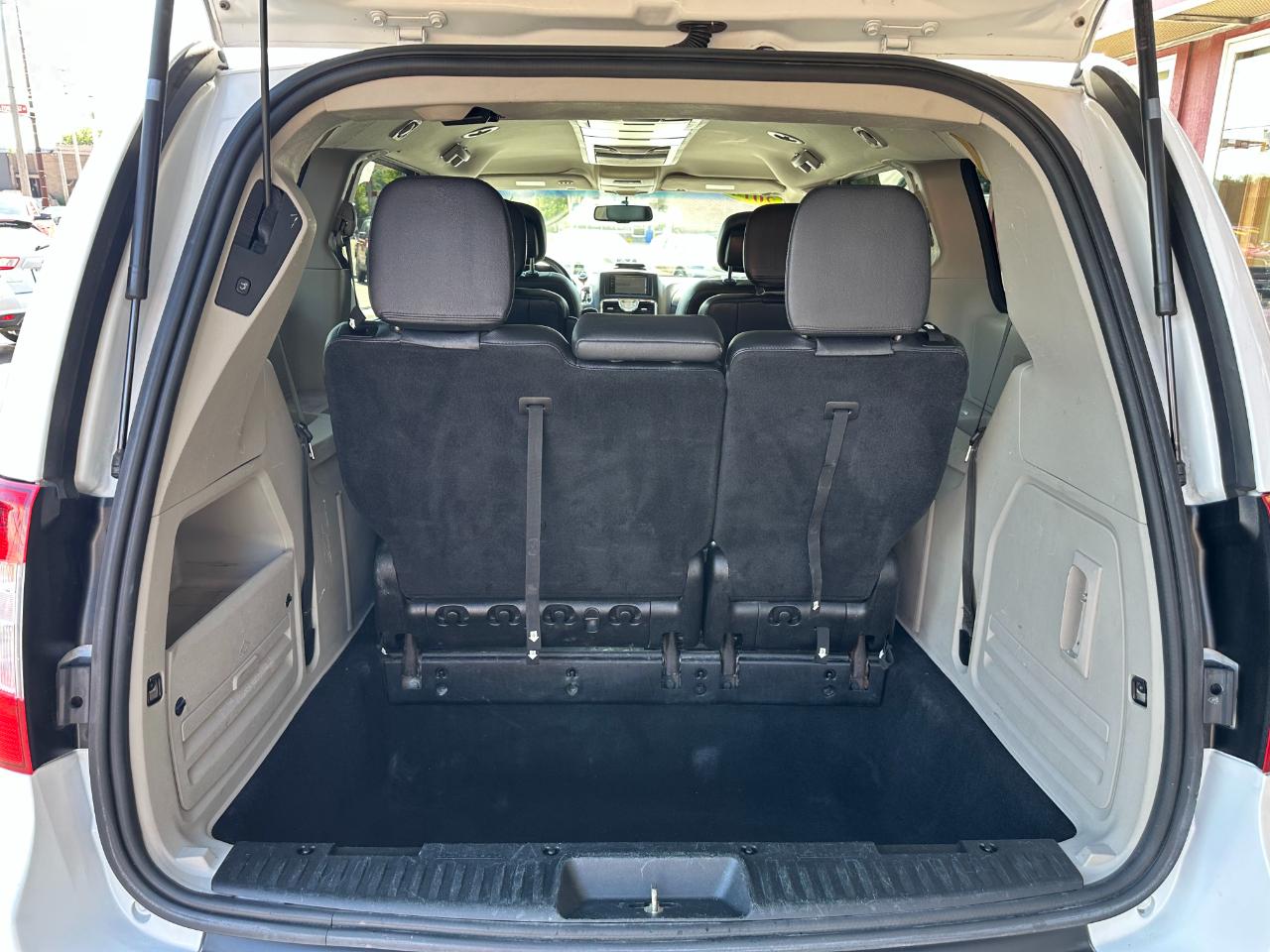 Chrysler Town & Country 4dr Wgn Touring 2014