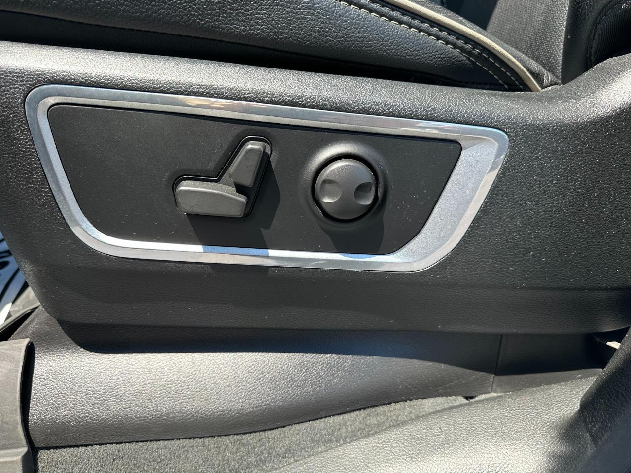RAM 1500 Laramie 4x4 Crew Cab 5'7" Box 2022