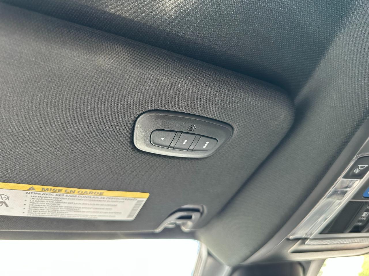 RAM 1500 Laramie 4x4 Crew Cab 5'7" Box 2022
