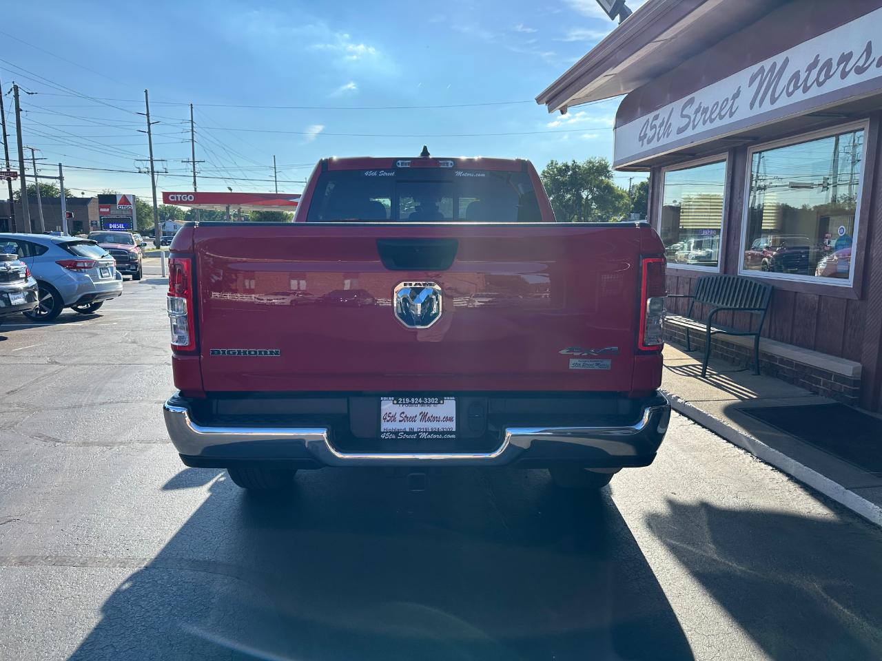RAM 1500 Big Horn 4x4 Crew Cab 5'7" Box 2023