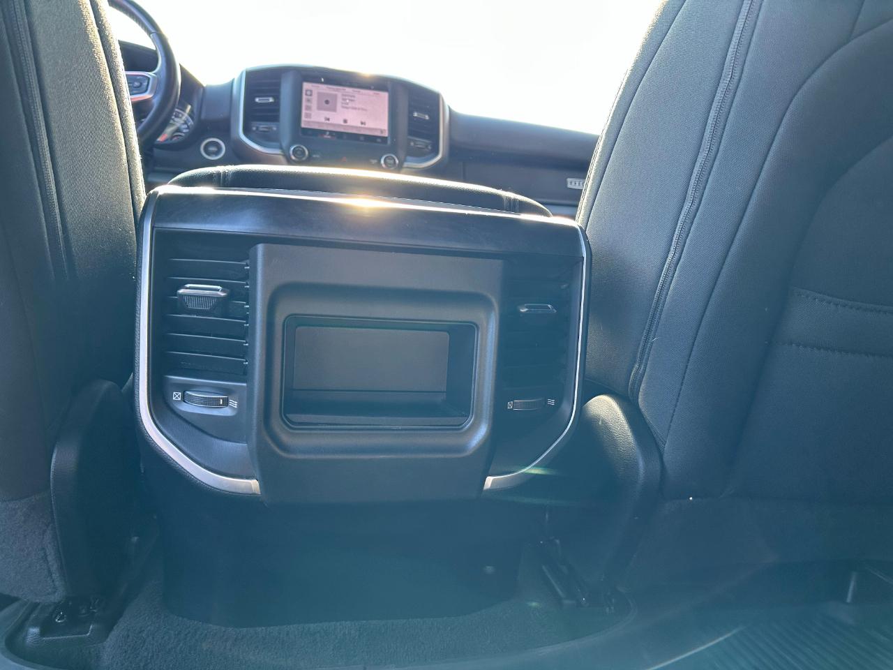 RAM 1500 Big Horn 4x4 Crew Cab 5'7" Box 2023