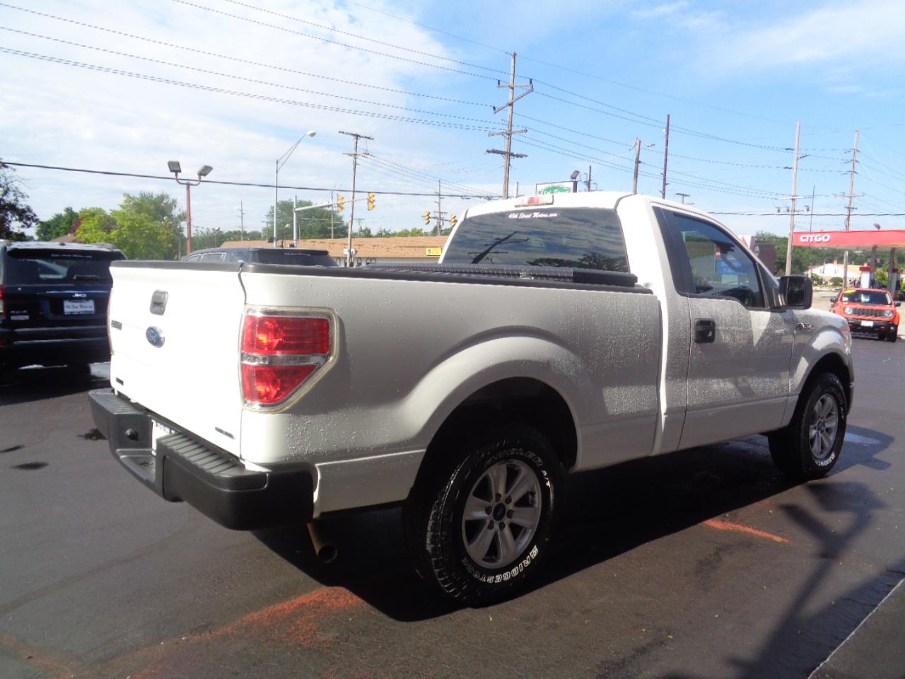 Ford F-150 2WD Reg Cab 126" XL 2014