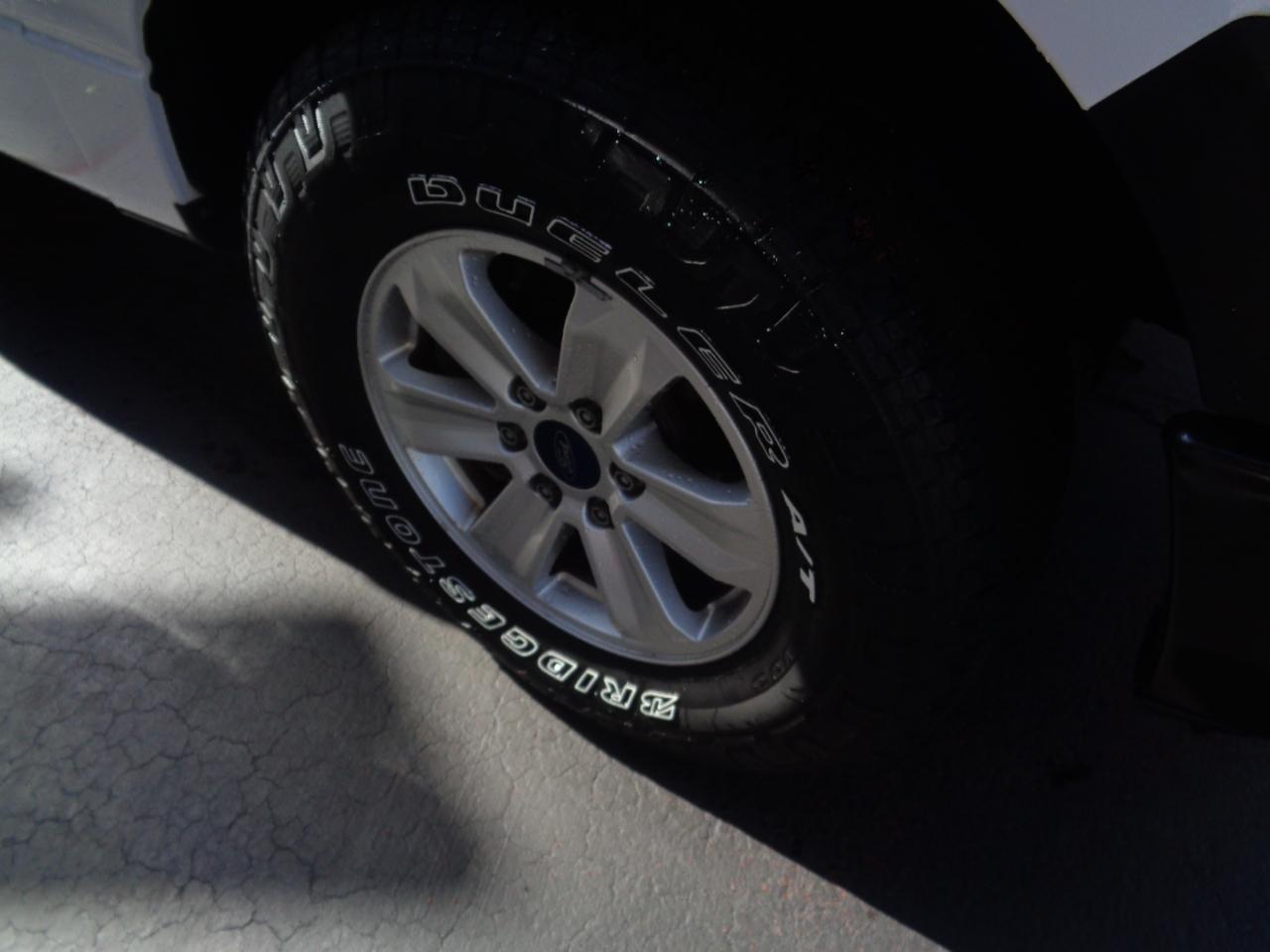 Ford F-150 2WD Reg Cab 126" XL 2014