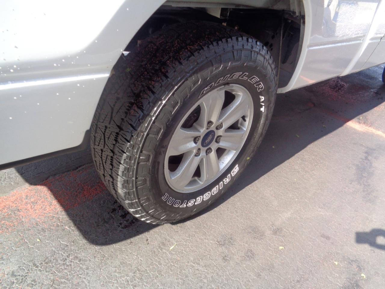 Ford F-150 2WD Reg Cab 126" XL 2014
