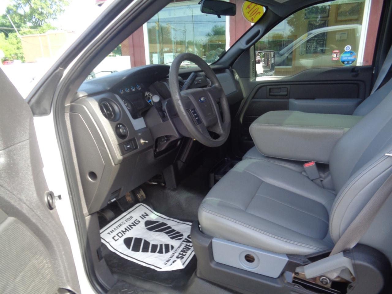 Ford F-150 2WD Reg Cab 126" XL 2014