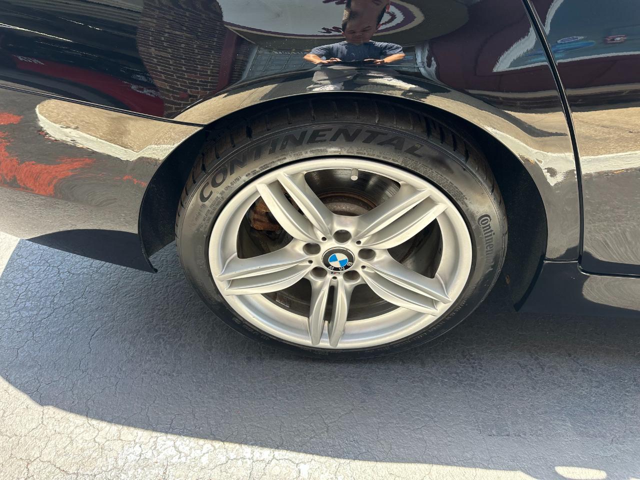 BMW 5 Series 4dr Sdn 550i xDrive AWD 2016