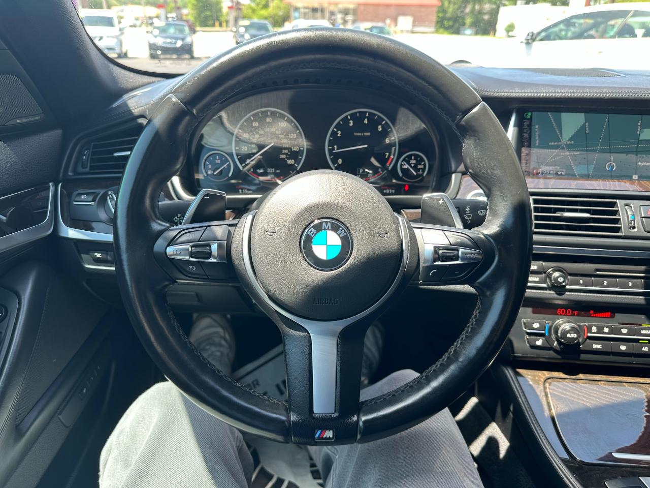BMW 5 Series 4dr Sdn 550i xDrive AWD 2016