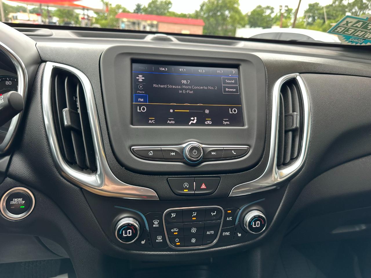 Chevrolet Equinox FWD 4dr LT w/1LT 2024