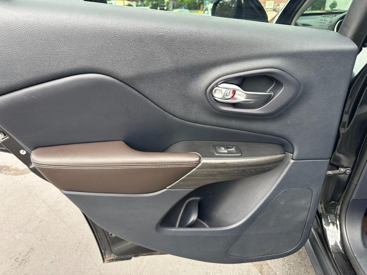 Jeep Cherokee 4WD 4dr Limited 2014