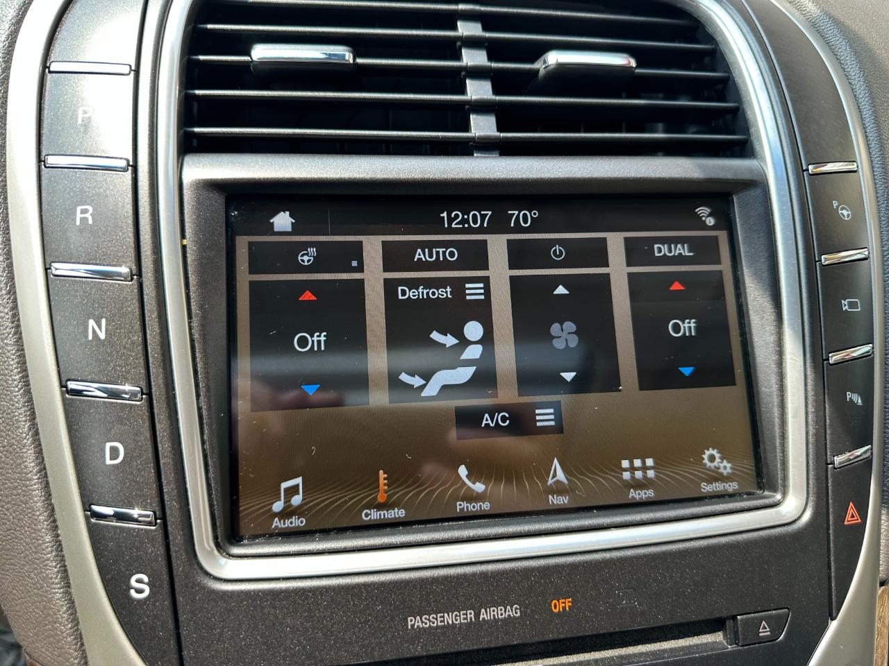 Lincoln MKX AWD 4dr Reserve 2016