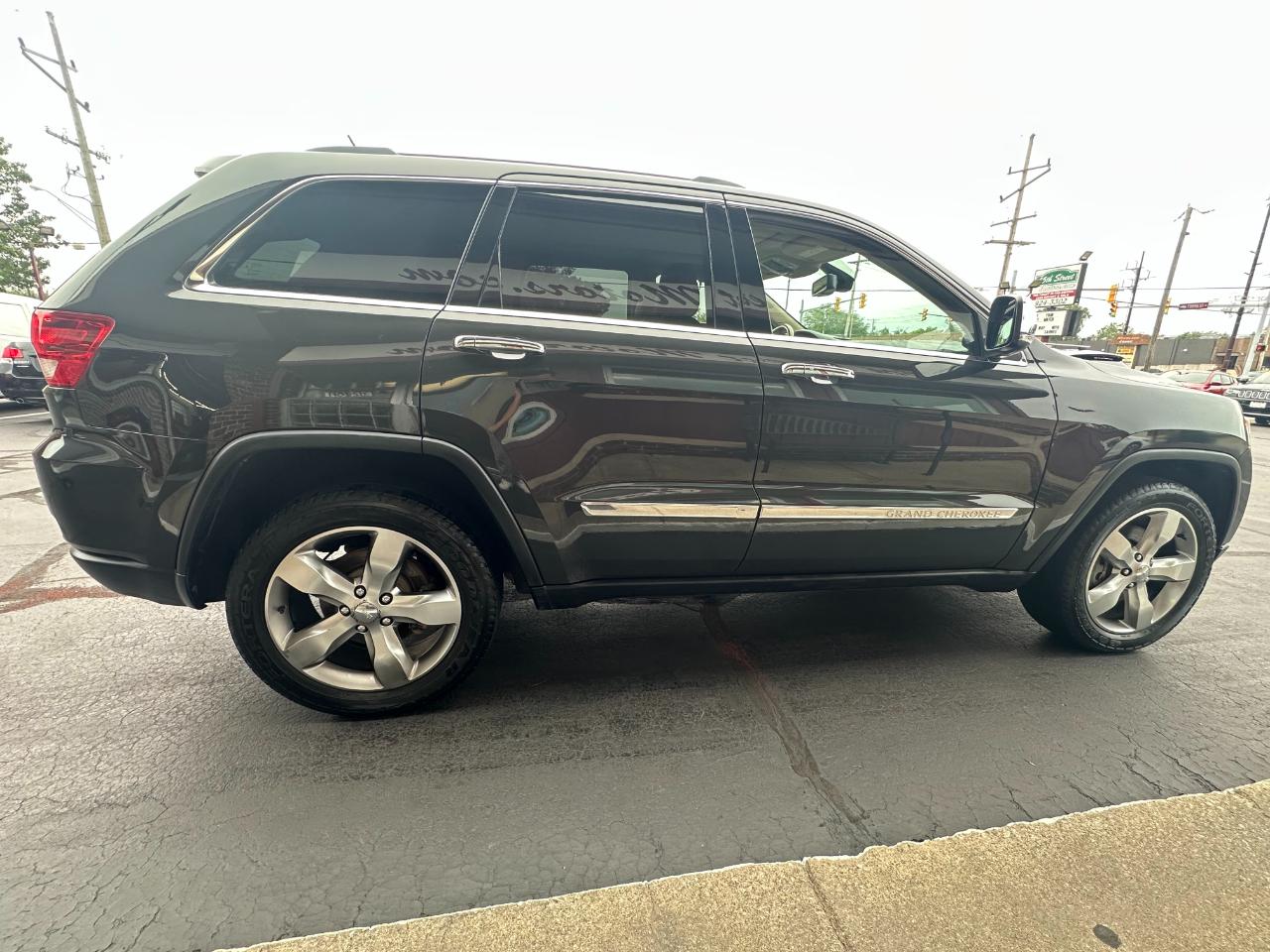 Jeep Grand Cherokee 4WD 4dr Overland 2011