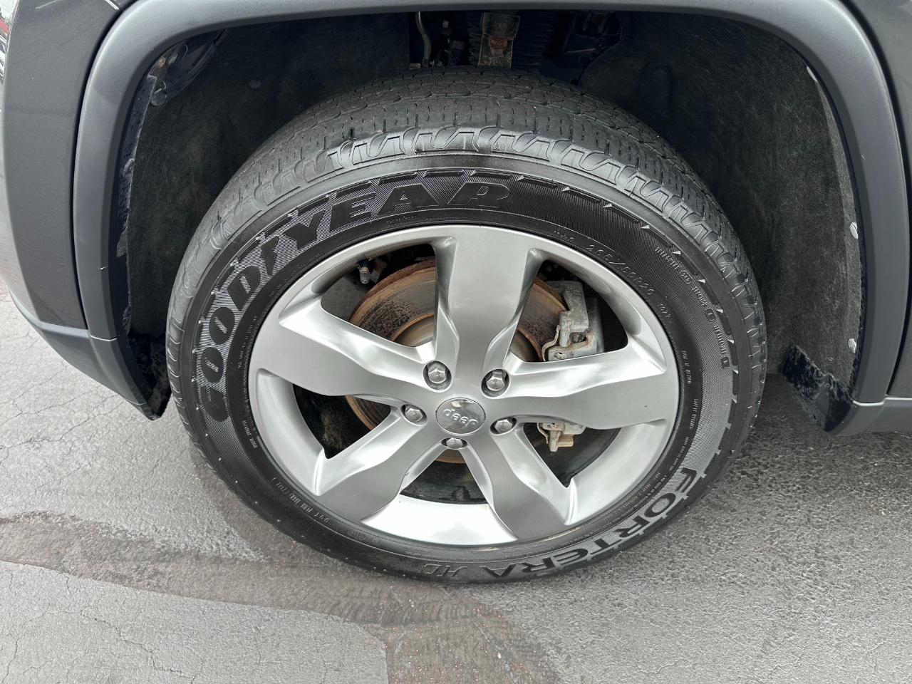 Jeep Grand Cherokee 4WD 4dr Overland 2011